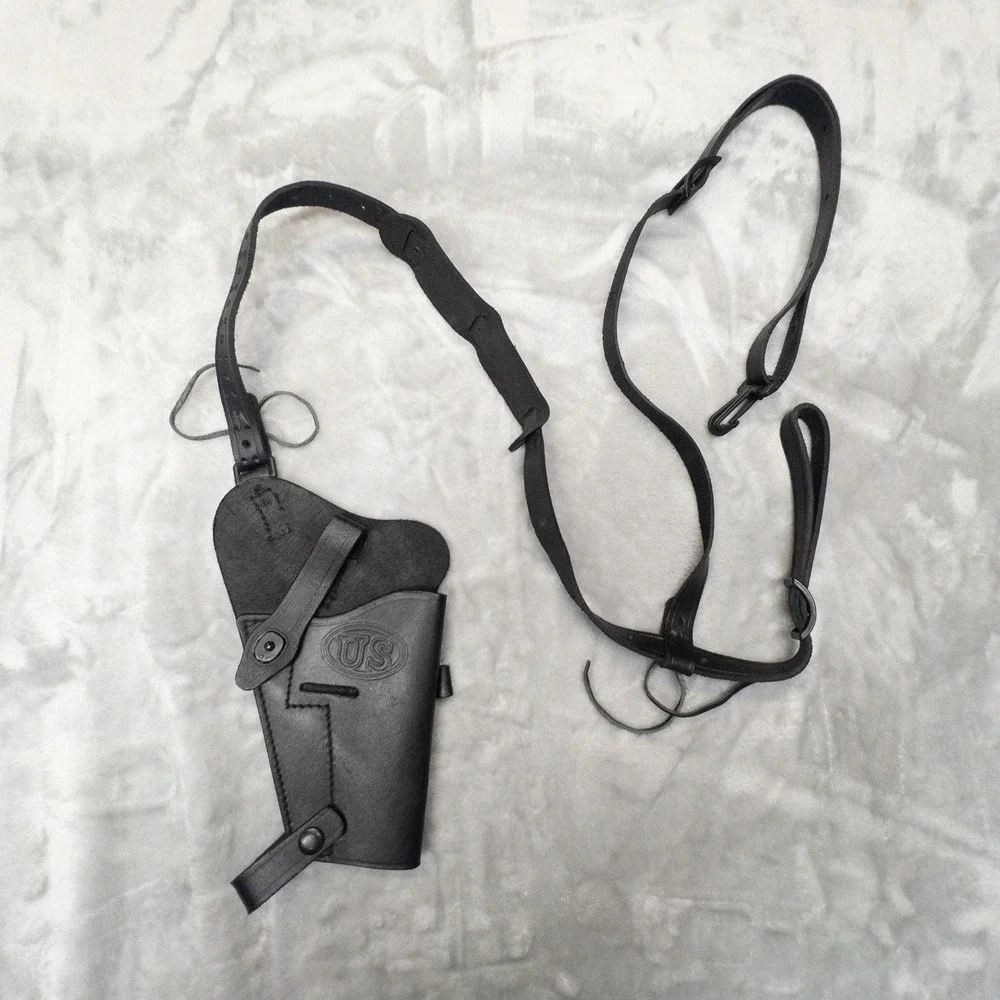 U.S. Military M7 Tanker Shoulder Holster Repro Black Leather Tactical